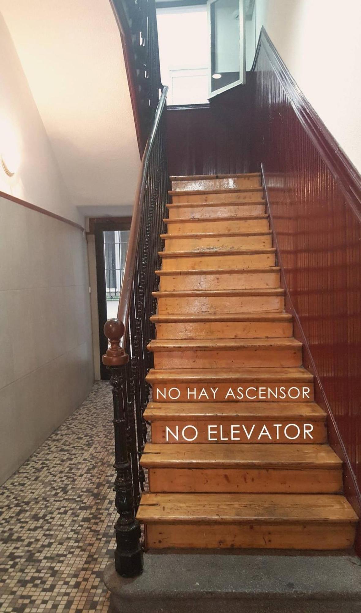 Edificio Gran Via -quinto Piso Sin Ascensor- Appartement